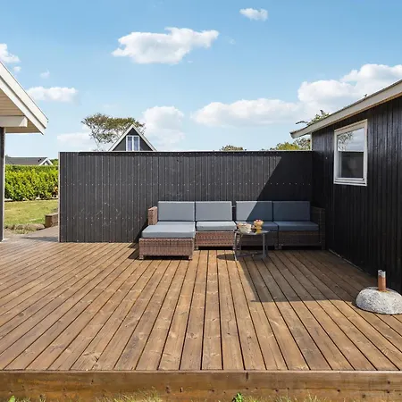 בית נופש 4 Bedroom Cozy In אסנס