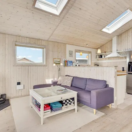 Holiday home Beautiful In With Kitchen