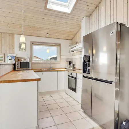 Beautiful In With Kitchen * Assens
