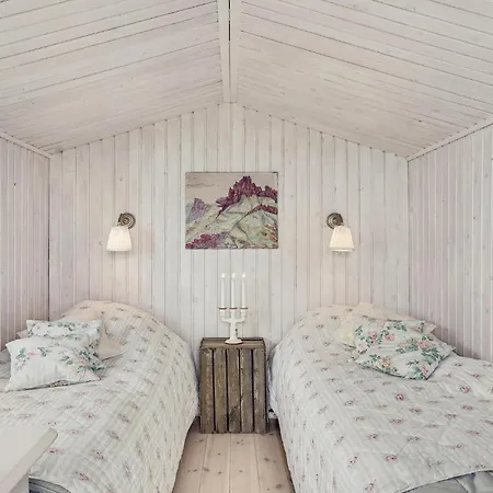 4 Bedroom Cozy In * אסנס