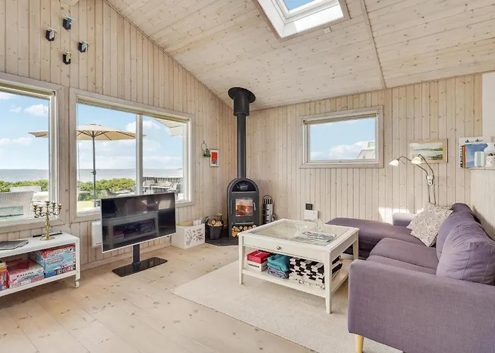 4 Bedroom Cozy In * Assens